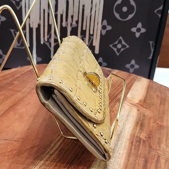 Miu Miu Tan Distressed Studded Wallet W/antique Finish - Picture 3 of 15